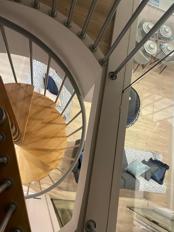 M1 City Centre 3 Bed 3 Bath Luxe Penthouse Manchester Bagian luar foto
