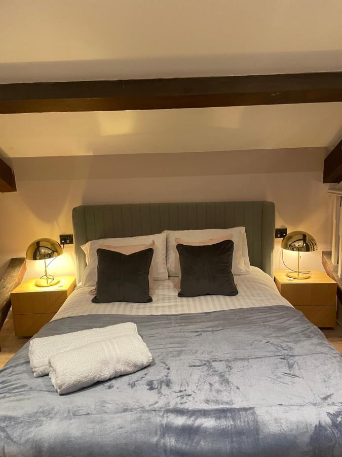 M1 City Centre 3 Bed 3 Bath Luxe Penthouse Manchester Bagian luar foto