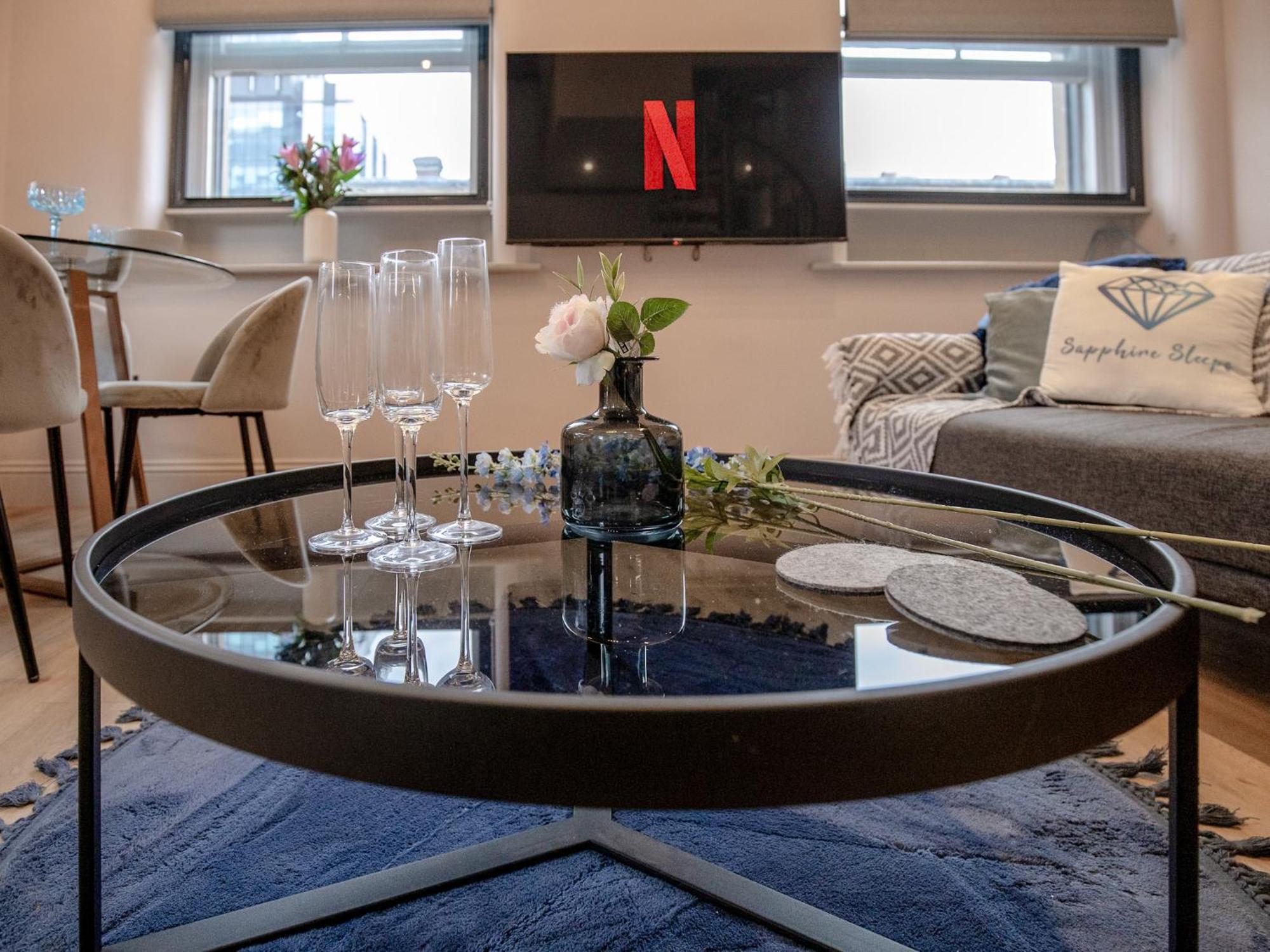 M1 City Centre 3 Bed 3 Bath Luxe Penthouse Manchester Bagian luar foto