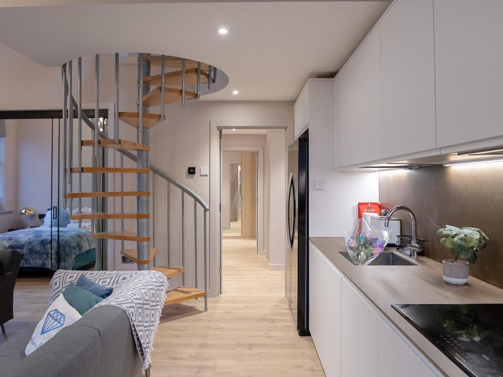 M1 City Centre 3 Bed 3 Bath Luxe Penthouse Manchester Bagian luar foto
